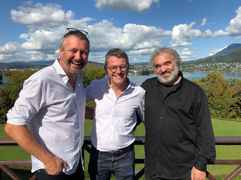 Nicolas Nyfeler et Jean-Pierre Candaux en compagnie de François Sommer