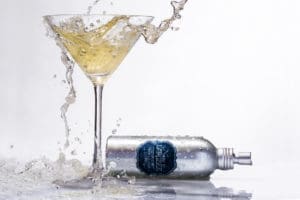 Le Nuage Larusée Vaporisateur d'absinthe avec verre de champagne